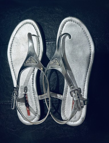 Prada thong sandals triangle - thong,